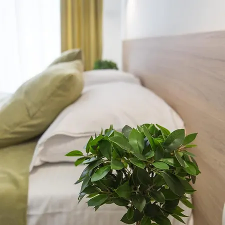 Πανσιόν Empire Luxury