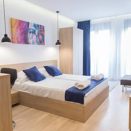 Empire Luxury Guest house *