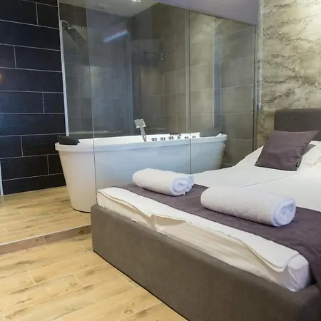 Gostinjska kuća Empire Luxury *
